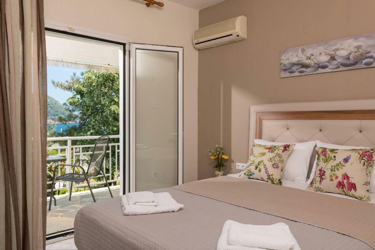 Pension Giannis Αdults Only Koinira Exterior photo