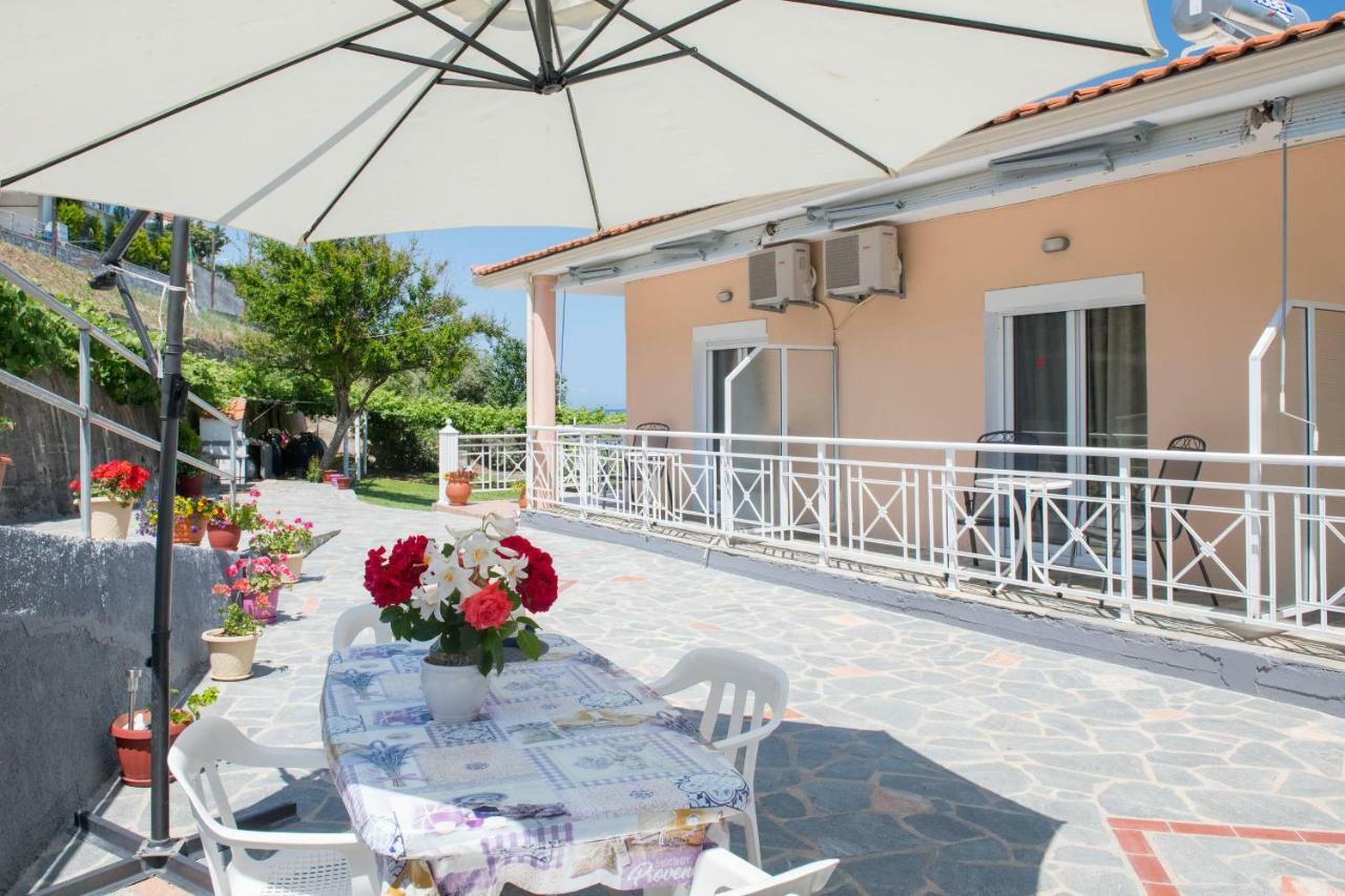 Pension Giannis Αdults Only Koinira Exterior photo