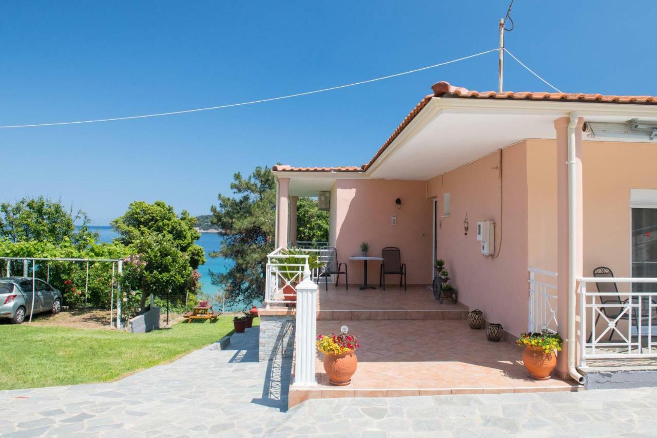 Pension Giannis Αdults Only Koinira Exterior photo